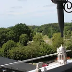 Zum Wohlfuehlen Fuer Max 5 Erwachsene Und 1 Kind, Schwimmbad Vor Der Tuer, Tiere Erlaubt *