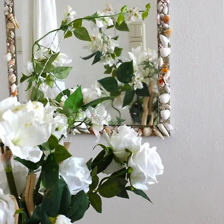 Zum Wohlfuehlen Fuer Max 5 Erwachsene Und 1 Kind, Schwimmbad Vor Der Tuer, Tiere Erlaubt דירה