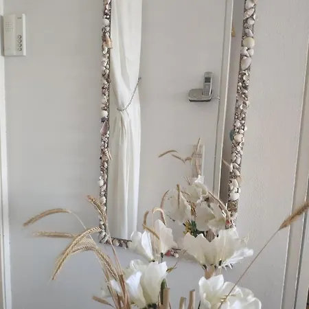 דירה Zum Wohlfuehlen Fuer Max 5 Erwachsene Und 1 Kind, Schwimmbad Vor Der Tuer, Tiere Erlaubt זירקסדורף