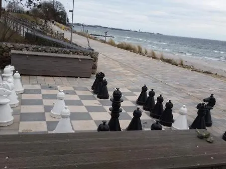 Zum Wohlfuehlen Fuer Max 5 Erwachsene Und 1 Kind, Schwimmbad Vor Der Tuer, Tiere Erlaubt *