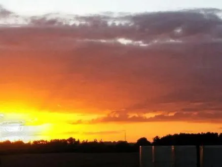 Zum Wohlfuehlen Fuer Max 5 Erwachsene Und 1 Kind, Schwimmbad Vor Der Tuer, Tiere Erlaubt *