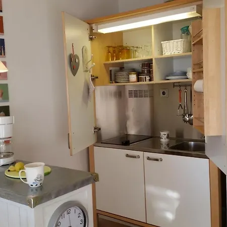 Apartment Zum Wohlfuehlen Fuer Max 5 Erwachsene Und 1 Kind, Schwimmbad Vor Der Tuer, Tiere Erlaubt