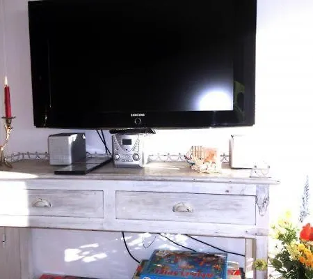 Zum Wohlfuehlen Fuer Max 5 Erwachsene Und 1 Kind, Schwimmbad Vor Der Tuer, Tiere Erlaubt Apartment *